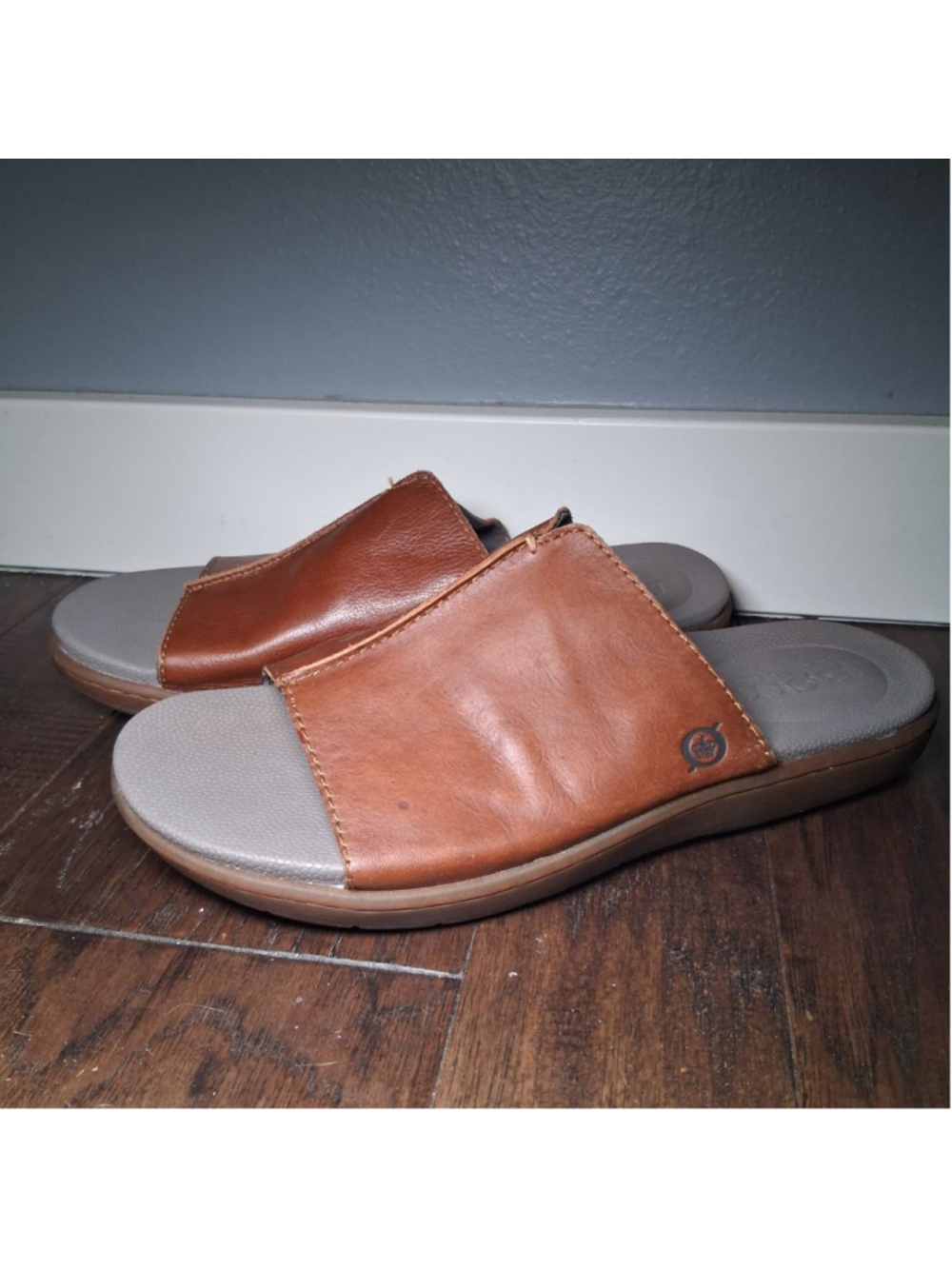 Born Hand Stitched Brown Leather Slide Sandals Womens Size 8 Logo Slip On Shoes